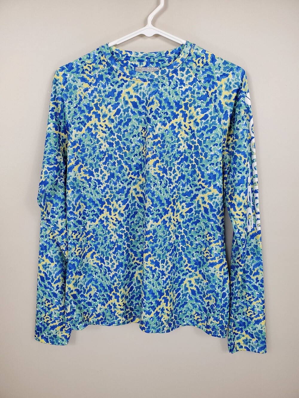 Columbia PFG Size M Blue Yellow Green Cheetah Print Long Sleeve Top Tee Shirt